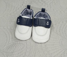 Load image into Gallery viewer, Infant Boy Nautical Crib Shoes
