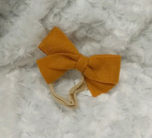 Load image into Gallery viewer, Felt Bow Nylon Headbands
