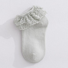 Load image into Gallery viewer, Lace Lowcut Princess Socks
