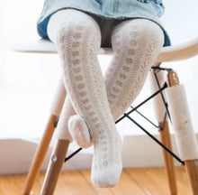 Load image into Gallery viewer, Winter Cotton Heart Tights
